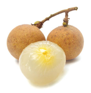 Longan Frucht auf weissem Hintergrund