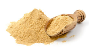 Mesquite Pulver auf weissem Grund