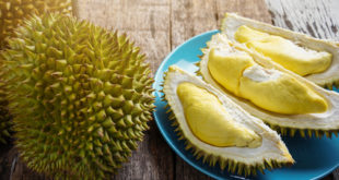 Durian Frucht auf Tisch